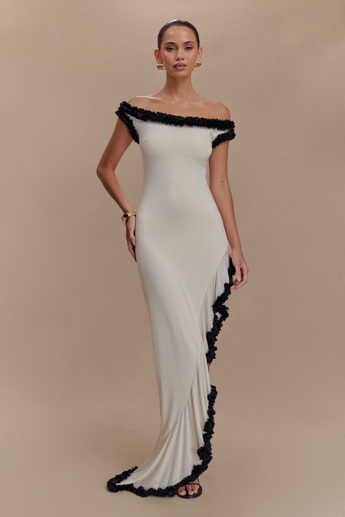 Arielle Off Shoulder Ruffle Midi Dress - Ivory/Black